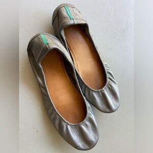 Tieks silver size 11 GUC